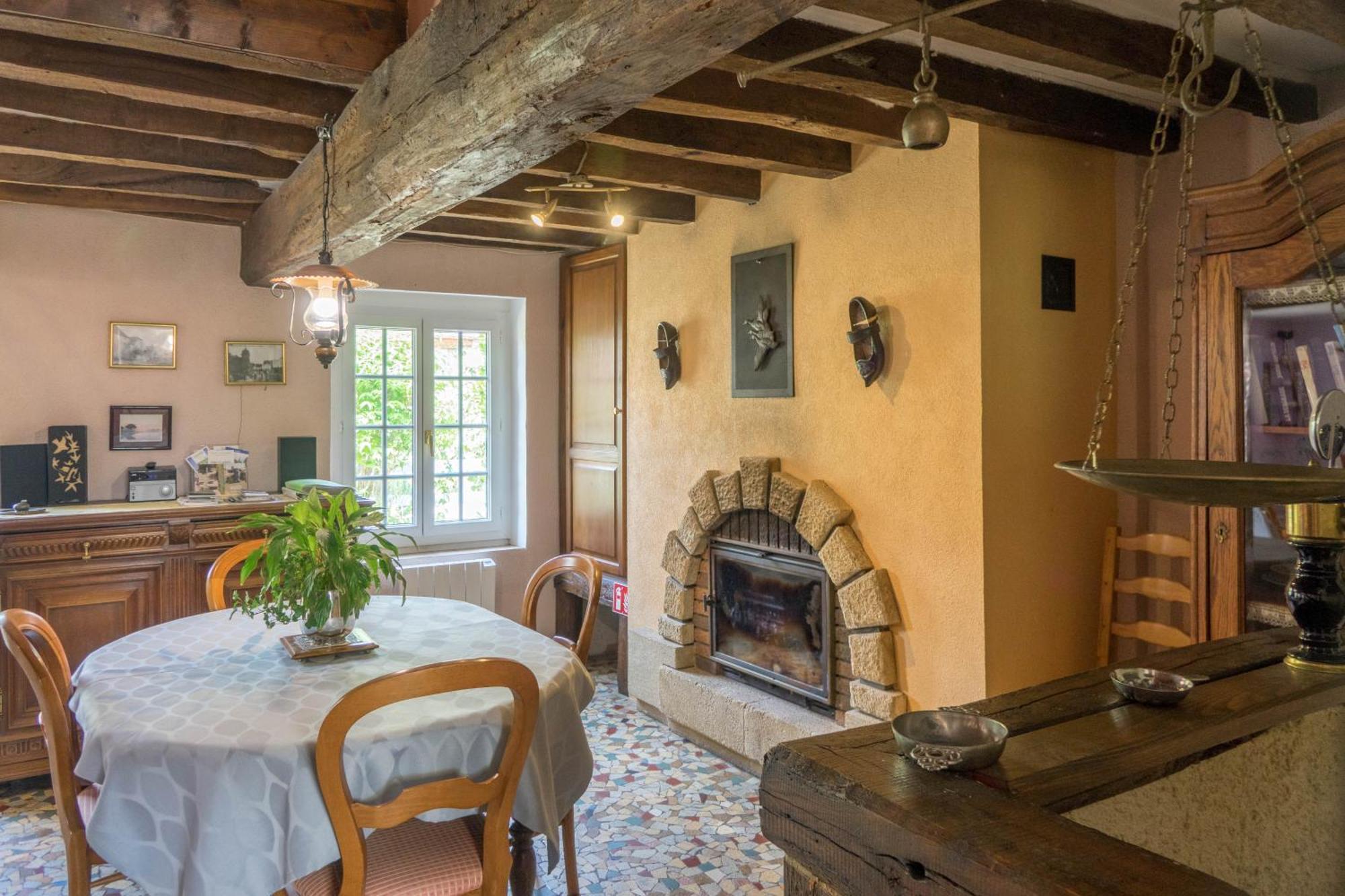 Chantilly table hote et petit déjeuner possible Noyers  Exterior foto